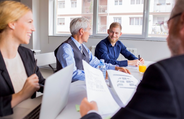 businesspeople-in-the-meeting_23-2147923328